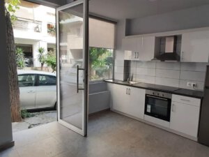 בניין 319 אתונה